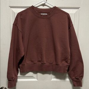 Old Navy Women’s Crewneck NWOT